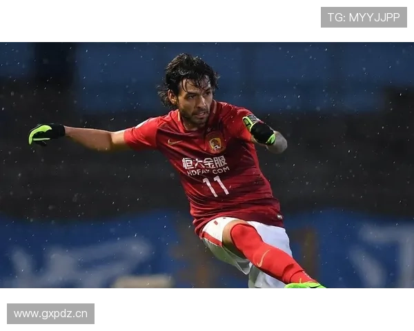 山东泰山中场组织乏力,关键连接点缺失影响推进效率 山东泰山中场组织乏力,关键连接点缺失影响推进效率